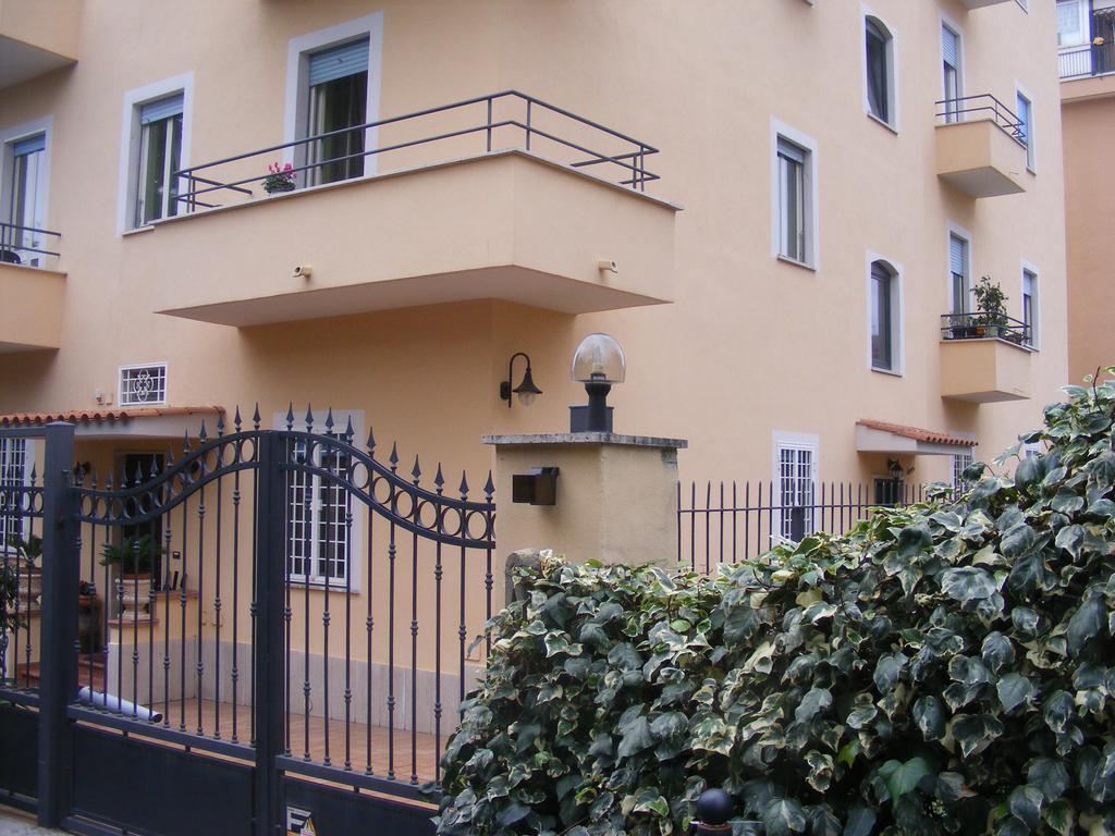 Gli Alloggi Di Papà Roma Exterior foto